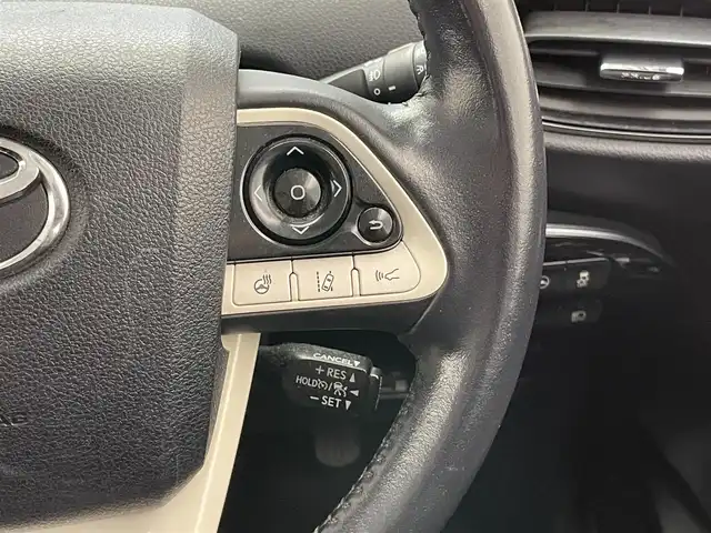 トヨタ プリウス ＰＨＶ A 愛知県 2017(平29)年 5.3万km ホワイトパールクリスタルシャイン 純正１１．６型ナビ　バックカメラ　フルセグTV　Bluetooth　モデリスタエアロ　シートヒーター　パーキングアシスト　ＢＳＭ　ＥＴＣ２．０　純正ドラレコ　ＡＣ１００Ｖ　セーフティセンス　衝突軽減　追従クルコン　ＬＥＤライト　コーナーセンサー　モデリスタ17インチアルミ　USBポート　禁煙