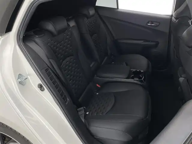 トヨタ プリウス ＰＨＶ A 愛知県 2017(平29)年 5.3万km ホワイトパールクリスタルシャイン 純正１１．６型ナビ　バックカメラ　フルセグTV　Bluetooth　モデリスタエアロ　シートヒーター　パーキングアシスト　ＢＳＭ　ＥＴＣ２．０　純正ドラレコ　ＡＣ１００Ｖ　セーフティセンス　衝突軽減　追従クルコン　ＬＥＤライト　コーナーセンサー　モデリスタ17インチアルミ　USBポート　禁煙