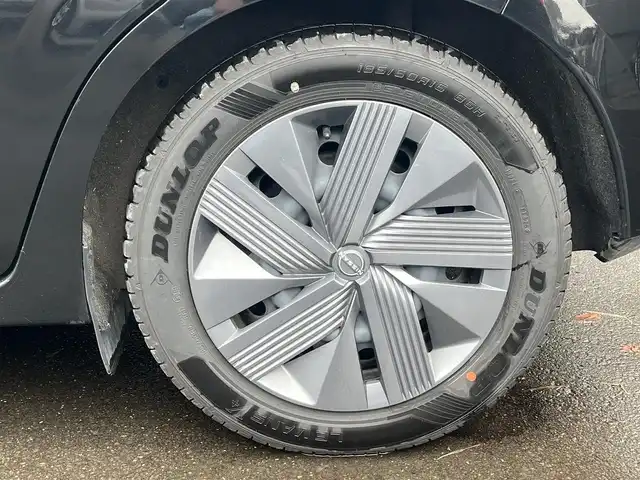 日産 ノート X FOUR 秋田県 2023(令5)年 7.3万km スーパーブラック ４WD/衝突軽減システム/純正メモリナビ（BT/AM/FM/USB）/フルセグ（走行中視聴不可能）/アラウンドビューモニター/スマートキー/プッシュスタート/クルーズコントロール追従走行有/オートマチックハイビーム/コーナーセンサー/ステアリングスイッチ/ステアリングヒーター/前席シートヒーター/ビルトインETC２．０/デジタルインナーミラー/電動パーキングブレーキ/オートブレーキホールド機能/純正フロアマット/オートライト/オートエアコン/パワーステアリング/パワーウィンドウ/ヘッドライトレベライザー/横滑り防止/盗難防止装置/寒冷地仕様/電動格納ウィンカーミラー/保証書/取扱説明書/記録簿