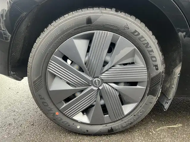 日産 ノート X FOUR 秋田県 2023(令5)年 7.3万km スーパーブラック ４WD/衝突軽減システム/純正メモリナビ（BT/AM/FM/USB）/フルセグ（走行中視聴不可能）/アラウンドビューモニター/スマートキー/プッシュスタート/クルーズコントロール追従走行有/オートマチックハイビーム/コーナーセンサー/ステアリングスイッチ/ステアリングヒーター/前席シートヒーター/ビルトインETC２．０/デジタルインナーミラー/電動パーキングブレーキ/オートブレーキホールド機能/純正フロアマット/オートライト/オートエアコン/パワーステアリング/パワーウィンドウ/ヘッドライトレベライザー/横滑り防止/盗難防止装置/寒冷地仕様/電動格納ウィンカーミラー/保証書/取扱説明書/記録簿