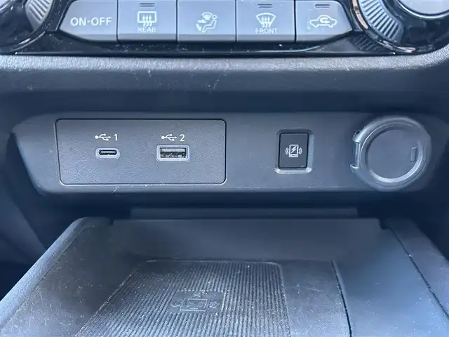 日産 ノート X 栃木県 2021(令3)年 1.8万km パールⅡ プロパイロット/インテリジェントエマージェンシーブレーキ/インテリジェントルームミラー/インテリジェントアラウンドモニター/ハイビームアシスト/NissanConectナビゲーションシステム/HDMI/フルセグ/・AppleCarPlay/AndoroidAuto/Bluetooth/USB/置くだけ充電/ビルトインＥＴＣ/純正ドライブレコーダー/スマートキー×2/プッシュEgスタート/ステアリングリモコン/LEDオートライト/アイドリングストップ/横滑り防止装置/純正フロアマット/AAC