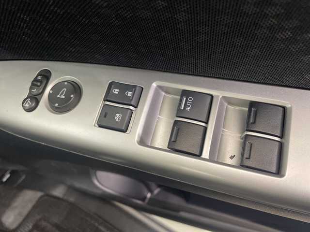 ホンダ Ｎ ＢＯＸ カスタム ターボ SSパッケージ 栃木県 2016(平28)年 4.3万km プレミアムホワイトパールⅡ 社外ナビ/(CD/フルセグTV/Bluetooth/MSV/SD)/前後ドラレコルームミラータイプ/バックカメラ/ETC/ローダウン/ハーフレザーシート/衝突軽減ブレーキ/シートヒーター/純正フロアマット/HIDヘッドライト/オートライト/横滑り防止装置/プッシュスタート/スマートキー/ステアリングスイッチ/革巻きステアリング/社外15インチアルミホイール