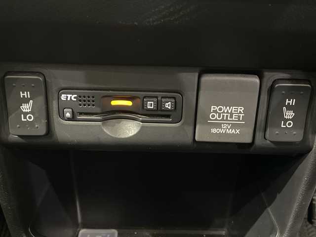 ホンダ Ｎ ＢＯＸ カスタム ターボ SSパッケージ 栃木県 2016(平28)年 4.3万km プレミアムホワイトパールⅡ 社外ナビ/(CD/フルセグTV/Bluetooth/MSV/SD)/前後ドラレコルームミラータイプ/バックカメラ/ETC/ローダウン/ハーフレザーシート/衝突軽減ブレーキ/シートヒーター/純正フロアマット/HIDヘッドライト/オートライト/横滑り防止装置/プッシュスタート/スマートキー/ステアリングスイッチ/革巻きステアリング/社外15インチアルミホイール