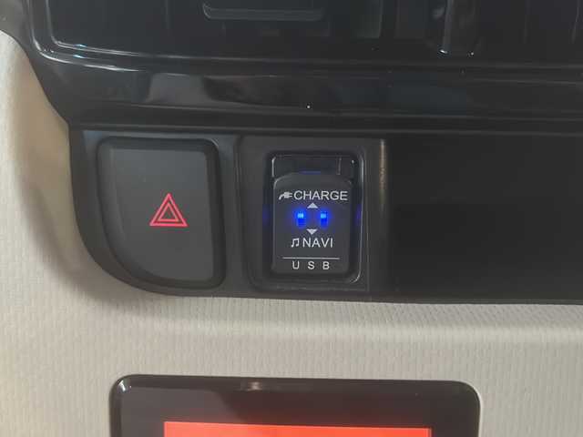 ダイハツ ムーヴ X SAⅢ 秋田県 2019(平31)年 4.4万km ブラックマイカメタリック ４WD /衝突軽減装置/純正ナビ/　フルセグ/Bluetooth/　CD/DVD/SD/USB/オートライト/オートハイビーム/アイドリングストップ/横滑り防止スイッチ/純正フロアマット/プッシュスタート/バックカメラ/運転席シートヒーター/ベンチシート