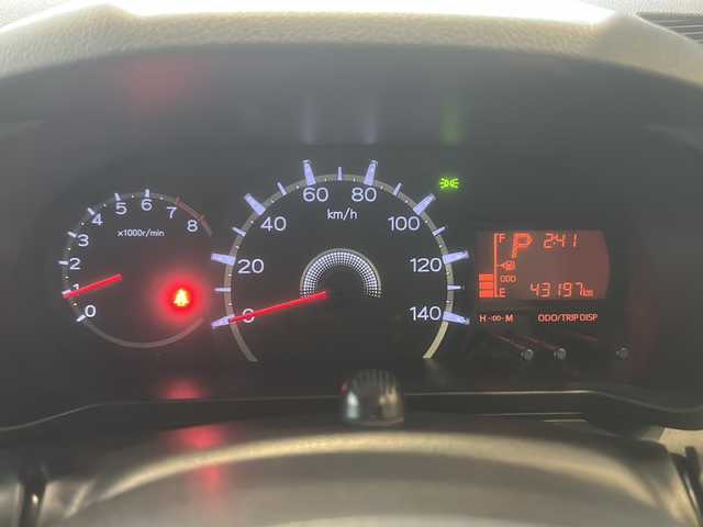 ダイハツ ムーヴ X SAⅢ 秋田県 2019(平31)年 4.4万km ブラックマイカメタリック ４WD /衝突軽減装置/純正ナビ/　フルセグ/Bluetooth/　CD/DVD/SD/USB/オートライト/オートハイビーム/アイドリングストップ/横滑り防止スイッチ/純正フロアマット/プッシュスタート/バックカメラ/運転席シートヒーター/ベンチシート