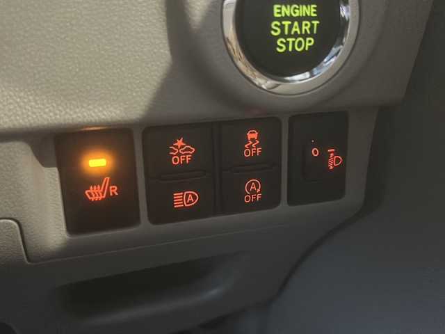 ダイハツ ムーヴ X SAⅢ 秋田県 2019(平31)年 4.4万km ブラックマイカメタリック ４WD /衝突軽減装置/純正ナビ/　フルセグ/Bluetooth/　CD/DVD/SD/USB/オートライト/オートハイビーム/アイドリングストップ/横滑り防止スイッチ/純正フロアマット/プッシュスタート/バックカメラ/運転席シートヒーター/ベンチシート