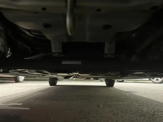 ダイハツ ミラ L 新潟県 2009(平21)年 3.9万km ブライトシルバーメタリック ５MT/純正ホイール冬タイヤ装着/ドアバイザー/レベライザー/CDプレーヤー