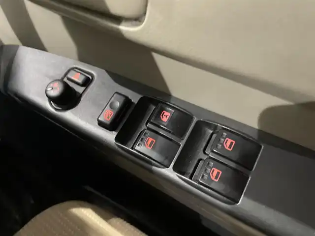 ダイハツ ミラ L 新潟県 2009(平21)年 3.9万km ブライトシルバーメタリック ５MT/純正ホイール冬タイヤ装着/ドアバイザー/レベライザー/CDプレーヤー