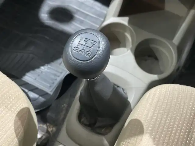 ダイハツ ミラ L 新潟県 2009(平21)年 3.9万km ブライトシルバーメタリック ５MT/純正ホイール冬タイヤ装着/ドアバイザー/レベライザー/CDプレーヤー