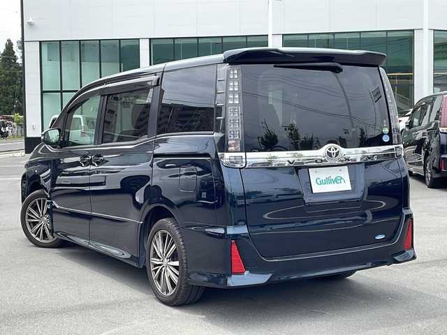 トヨタ ヴォクシー ZS 長野県 2014(平26)年 4.7万km ブラッキッシュアゲハガラスフレーク 純正９型SDナビ/・フルセグTV/・CD/DVD/・Bluetooth/バックモニター/純正フロアマット/両側パワスラ/フリップダウンモニター/ドラレコ/ETC/LEDヘッドライト/スペアキー1本/社外１７インチAW/オートエアコン/ステアリングスイッチ/アイドリングストップ/プッシュスタート/オートライト/ABS