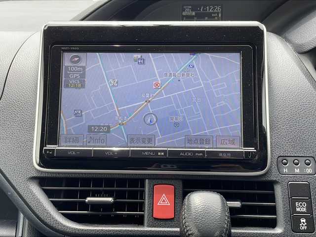 トヨタ ヴォクシー ZS 長野県 2014(平26)年 4.7万km ブラッキッシュアゲハガラスフレーク 純正９型SDナビ/・フルセグTV/・CD/DVD/・Bluetooth/バックモニター/純正フロアマット/両側パワスラ/フリップダウンモニター/ドラレコ/ETC/LEDヘッドライト/スペアキー1本/社外１７インチAW/オートエアコン/ステアリングスイッチ/アイドリングストップ/プッシュスタート/オートライト/ABS