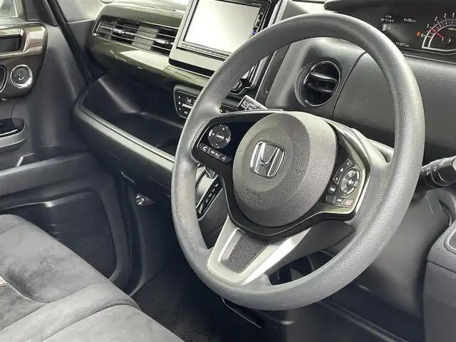 ホンダ Ｎ ＢＯＸ カスタム G L ホンダセンシング 埼玉県 2018(平30)年 11.1万km シャイニンググレーM (株)IDOMが運営する【じしゃロン川越店】の自社ローン専用車両になります。こちらは現金またはオートローンご利用時の価格です。自社ローンご希望の方は別途その旨お申付け下さい/純正ＳＤナビ/（AM/FM/CD/DVD/BT)/バックカメラ　/フルセグＴＶ　/ＥＴＣ　/片側パワースライドア　/ホンダセンシング　/衝突安全軽減ブレーキ　/車線逸脱防止装置　/クルーズコントロール　/純正フロアマット　/電動格納ミラー　/ＬＥＤヘッドライト/オートライト