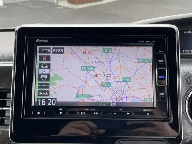 ホンダ Ｎ ＢＯＸ カスタム G L ホンダセンシング 埼玉県 2018(平30)年 11.1万km シャイニンググレーM (株)IDOMが運営する【じしゃロン川越店】の自社ローン専用車両になります。こちらは現金またはオートローンご利用時の価格です。自社ローンご希望の方は別途その旨お申付け下さい/純正ＳＤナビ/（AM/FM/CD/DVD/BT)/バックカメラ　/フルセグＴＶ　/ＥＴＣ　/片側パワースライドア　/ホンダセンシング　/衝突安全軽減ブレーキ　/車線逸脱防止装置　/クルーズコントロール　/純正フロアマット　/電動格納ミラー　/ＬＥＤヘッドライト/オートライト