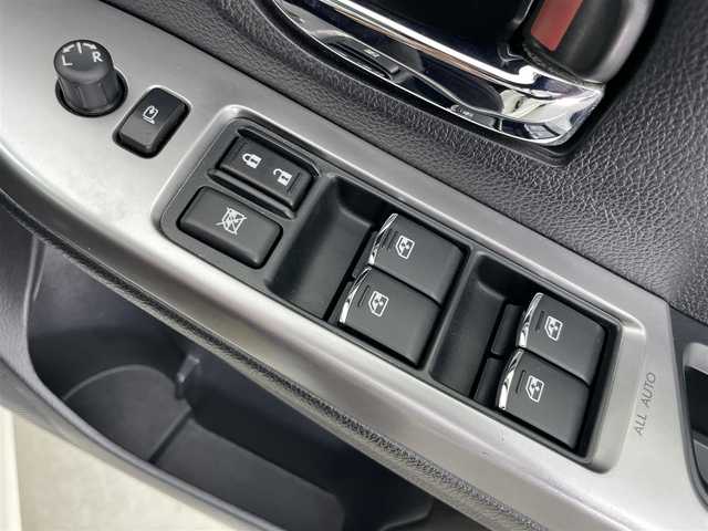 スバル レヴォーグ 1．6GT－S アイサイト 富山県 2014(平26)年 6万km クリスタルホワイトP アイサイト/4WD/純正ナビ(AM/FM/CD/DVD)/フルセグTV/バックカメラ/レーダークルーズコントロール/レーンキープアシスト/アイドリングストップ/パーキングアシスト/ETC/前後ドライブレコーダー/前後コーナーセンサー/LEDヘッドライト/前席パワーシート/純正AW/パドルシフト