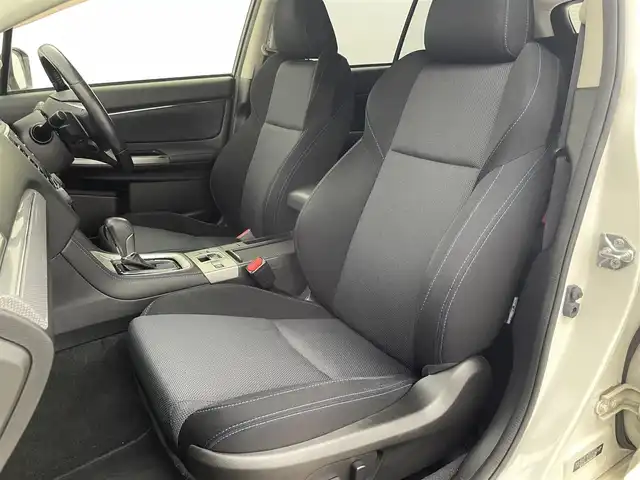 スバル レヴォーグ 1．6GT－S アイサイト 富山県 2014(平26)年 6万km クリスタルホワイトP アイサイト/4WD/純正ナビ(AM/FM/CD/DVD)/フルセグTV/バックカメラ/レーダークルーズコントロール/レーンキープアシスト/アイドリングストップ/パーキングアシスト/ETC/前後ドライブレコーダー/前後コーナーセンサー/LEDヘッドライト/前席パワーシート/純正AW/パドルシフト