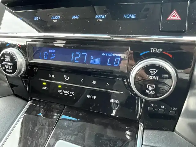 トヨタ アルファードハイブリット S 道央・札幌 2019(令1)年 3.9万km ホワイトパールクリスタルシャイン ・4WD/・衝突軽減ブレーキ/・寒冷地仕様/・純正SDナビ/　CD＆DVD＆BT＆TV/・バックカメラ/・両側パワースライドドア/・レーダークルーズコントロール/・コーナーセンサー/・レーンキープアシスト/・前後ドライブレコーダー/・純正エンジンスターター/・ワイパー熱線/・プッシュスタート/・スマートキー/・オートエアコン/・オートライト/・オートリトラミラー/・MT付きAT/・ビルトインETC/・純正フロアマット/・オートハイビーム/・ウィンカーミラー/・フォグライト