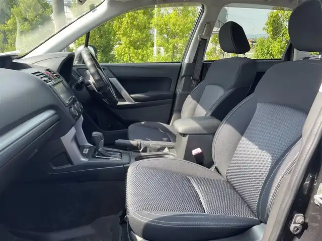 スバル フォレスター 2．0i－L 岩手県 2014(平26)年 11.6万km ダークグレーメタリック (株)IDOMが運営する【じしゃロン盛岡店】の自社ローン専用車両になりますこちらは現金またはオートローンご利用時の価格です。自社ローンご希望の方は別途その旨お申付け下さい/社外メモリナビ/AM/FM/CD/DVD/SD/BT/フルセグTV/バックカメラ/ETC/クルーズコントロール/前席PWシート/前席シートヒーター/パドルシフト/プッシュスタート/スマートキー/スペアキーあり/ドアバイザー/純正AW+サマーT 4本積込/保証書
