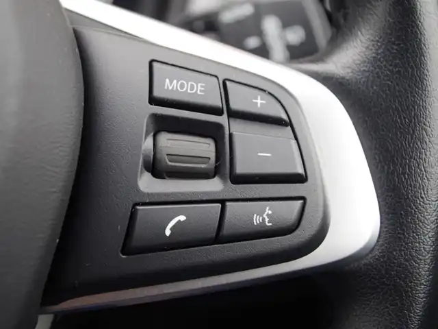 ＢＭＷ Ｘ１ xDrive 18d xライン 埼玉県 2018(平30)年 3万km 白 ブラックハーフレザーシート/コンフォートパッケージ/オートクルーズコントロール/バックカメラ/インテリジェントセーフティ/パークセンサー/iDriveナビ/シートHI/電動リアゲート/ミラー内臓ETC/オートライト/MTモード付き