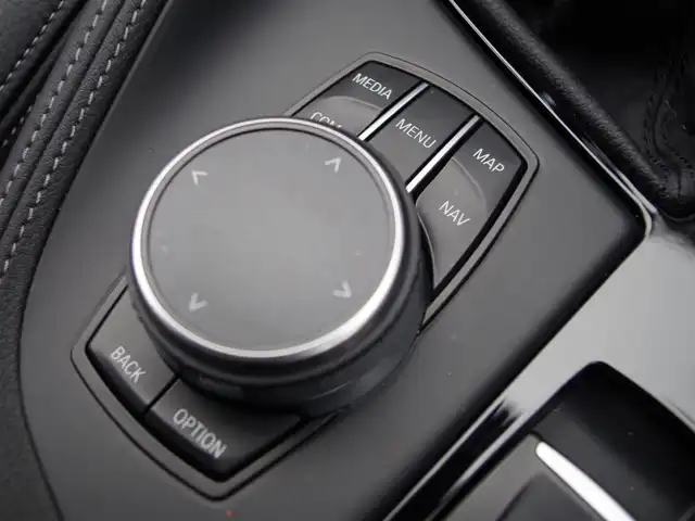 ＢＭＷ Ｘ１ xDrive 18d xライン 埼玉県 2018(平30)年 3万km 白 ブラックハーフレザーシート/コンフォートパッケージ/オートクルーズコントロール/バックカメラ/インテリジェントセーフティ/パークセンサー/iDriveナビ/シートHI/電動リアゲート/ミラー内臓ETC/オートライト/MTモード付き