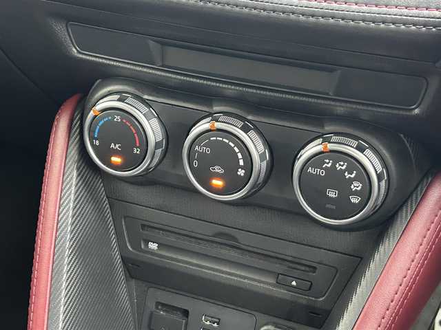 マツダ ＣＸ－３ XD ツーリング 静岡県 2016(平28)年 4.9万km ディープクリスタルブルーマイカ 衝突軽減/フルセグＴＶ/ＤＶＤ再生/ＢＴオーディオ/バックカメラ/ビルトインＥＴＣ/前後ドラレコ/ＢＯＳＥスピーカー/ハーフレザーシート/クルコン/ＬＥＤヘッドライト/オートライト/オートエアコン/アイドリングストップ/純正フロアマット/純正１８AW