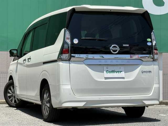 日産 セレナ e－パワー XV 千葉県 2019(令1)年 3.2万km ブリリアントホワイトパール SDナビ/CD/DVD/BT/iPod/2列目3列目USBソケット/両側パワースライドドア/ドライブレコーダー/ETC/クルーズコントロール/アラウンドビューモニター/オートライト/エマージェンシーブレーキ/プッシュスタート/社外アルミ付きスタッドレスタイヤ有