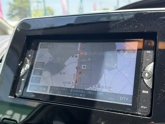 日産 セレナ e－パワー XV 千葉県 2019(令1)年 3.2万km ブリリアントホワイトパール SDナビ/CD/DVD/BT/iPod/2列目3列目USBソケット/両側パワースライドドア/ドライブレコーダー/ETC/クルーズコントロール/アラウンドビューモニター/オートライト/エマージェンシーブレーキ/プッシュスタート/社外アルミ付きスタッドレスタイヤ有