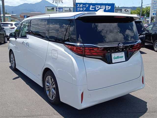 トヨタ アルファード Z 福井県 2024(令6)年 0.5万km プラチナホワイトパールマイカ 衝突被害軽減システム/純正メモリナビ/・（フルセグTV/Bluetooth）/パノラミックビューモニター/純正13.2型有機EL後席モニター/ドライブレコーダー/デジタルインナーミラー/ユニバーサルステップ/左右独立ムーンルーフ/３眼LEDヘッドライト/電動格納ウィンカーミラー/両側パワースライドドア/純正18インチAW/スマートキー