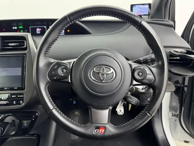 トヨタ プリウス ＰＨＶ S GRスポーツ 愛知県 2021(令3)年 5.8万km プラチナホワイトパールマイカ TSS /レーダークルーズコントロール　/GRキャリパー　/9インチ純正SDナビ　/Bluetooth　/フルセグTV　/シートヒーター　/ドライブレコーダー　（F/R）　/AC１００V 　/ハーフレザーシート　/革巻きステアリング　/ビルトインETC　/充電ケーブル　/LEDライト　/5人乗り　