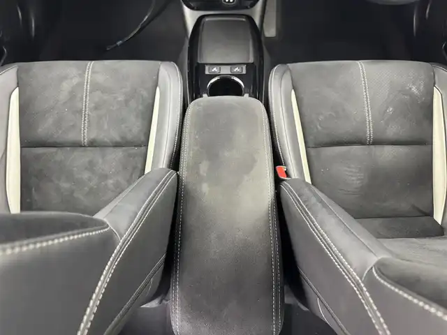 トヨタ プリウス ＰＨＶ S GRスポーツ 愛知県 2021(令3)年 5.8万km プラチナホワイトパールマイカ TSS /レーダークルーズコントロール　/GRキャリパー　/9インチ純正SDナビ　/Bluetooth　/フルセグTV　/シートヒーター　/ドライブレコーダー　（F/R）　/AC１００V 　/ハーフレザーシート　/革巻きステアリング　/ビルトインETC　/充電ケーブル　/LEDライト　/5人乗り　