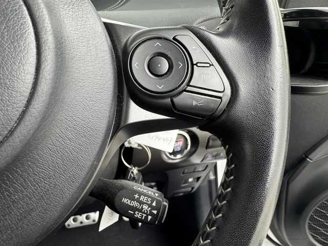 トヨタ プリウス ＰＨＶ S GRスポーツ 愛知県 2021(令3)年 5.8万km プラチナホワイトパールマイカ TSS /レーダークルーズコントロール　/GRキャリパー　/9インチ純正SDナビ　/Bluetooth　/フルセグTV　/シートヒーター　/ドライブレコーダー　（F/R）　/AC１００V 　/ハーフレザーシート　/革巻きステアリング　/ビルトインETC　/充電ケーブル　/LEDライト　/5人乗り　