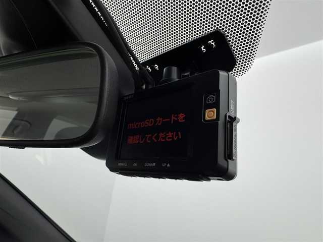 トヨタ プリウス ＰＨＶ S GRスポーツ 愛知県 2021(令3)年 5.8万km プラチナホワイトパールマイカ TSS /レーダークルーズコントロール　/GRキャリパー　/9インチ純正SDナビ　/Bluetooth　/フルセグTV　/シートヒーター　/ドライブレコーダー　（F/R）　/AC１００V 　/ハーフレザーシート　/革巻きステアリング　/ビルトインETC　/充電ケーブル　/LEDライト　/5人乗り　