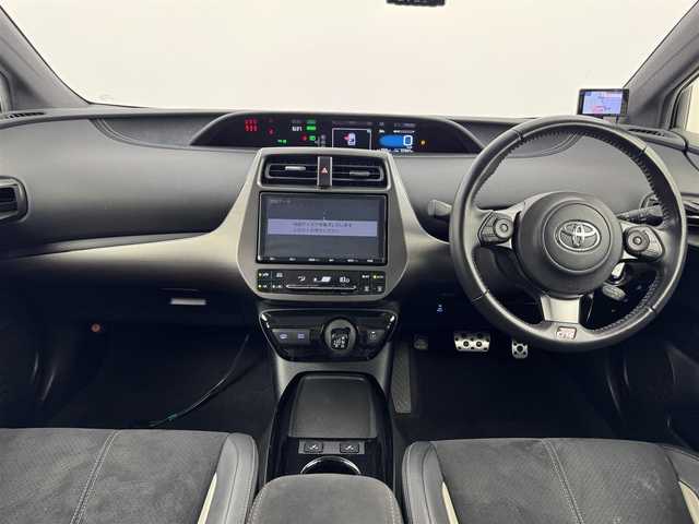 トヨタ プリウス ＰＨＶ S GRスポーツ 愛知県 2021(令3)年 5.8万km プラチナホワイトパールマイカ TSS /レーダークルーズコントロール　/GRキャリパー　/9インチ純正SDナビ　/Bluetooth　/フルセグTV　/シートヒーター　/ドライブレコーダー　（F/R）　/AC１００V 　/ハーフレザーシート　/革巻きステアリング　/ビルトインETC　/充電ケーブル　/LEDライト　/5人乗り　