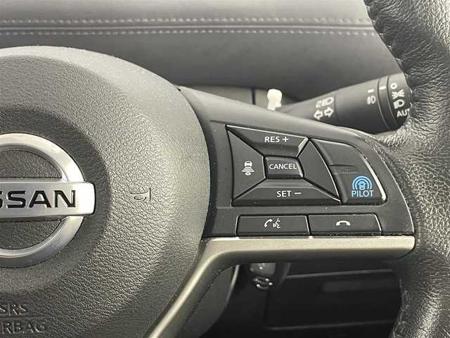 日産 セレナ ハイウェイスター V 埼玉県 2020(令2)年 6.9万km ブリリアントホワイトパール 純正ナビ/全方位カメラ/前後ドライブレコーダー/ETC/プロパイロット/ブラインドスポットモニター/衝突軽減ブレーキ/電子パーキングシステム/ブレーキホールド/アイドリングストップ/ウィンカーミラー/フロントフォグランプ/両側パワースライドドア/純正フロアマット/純正ドアバイザー/純正16インチアルミホイール