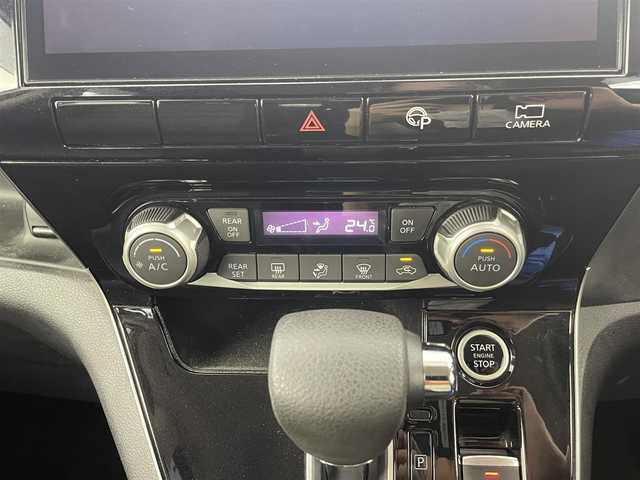 日産 セレナ ハイウェイスター V 埼玉県 2020(令2)年 6.9万km ブリリアントホワイトパール 純正ナビ/全方位カメラ/前後ドライブレコーダー/ETC/プロパイロット/ブラインドスポットモニター/衝突軽減ブレーキ/電子パーキングシステム/ブレーキホールド/アイドリングストップ/ウィンカーミラー/フロントフォグランプ/両側パワースライドドア/純正フロアマット/純正ドアバイザー/純正16インチアルミホイール