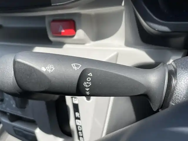 ダイハツ ミラ イース X SAⅢ 滋賀県 2019(令1)年 3.7万km ホワイト 禁煙車/社外ナビ/（CD/USB/ワンセグ）/バックカメラ/LEDライト/ETC/純正アルミホイール/コーナーセンサー/アイドリングストップ/オートハイビーム/リモコンキー/電格ミラー/フロアマット/ドアバイザー