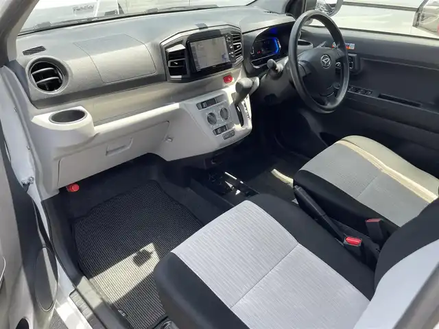 ダイハツ ミラ イース X SAⅢ 滋賀県 2019(令1)年 3.7万km ホワイト 禁煙車/社外ナビ/（CD/USB/ワンセグ）/バックカメラ/LEDライト/ETC/純正アルミホイール/コーナーセンサー/アイドリングストップ/オートハイビーム/リモコンキー/電格ミラー/フロアマット/ドアバイザー