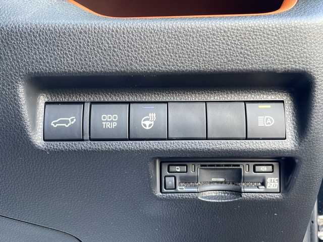 トヨタ ＲＡＶ４ アドベンチャー 富山県 2023(令5)年 2.4万km アティチュードブラックマイカ 禁煙車/４WD/純正ディスプレイオーディオ/フルセグTV/Bluetooth/プリクラッシュセーフティ/クリアランスソナー/レーンキープアシスト/レーダークルーズコントロール/デジタルインナーミラー/パワーシート/電動リアゲート/シートヒーター/ステアリングスイッチ/ルーフレール/ETC2.0