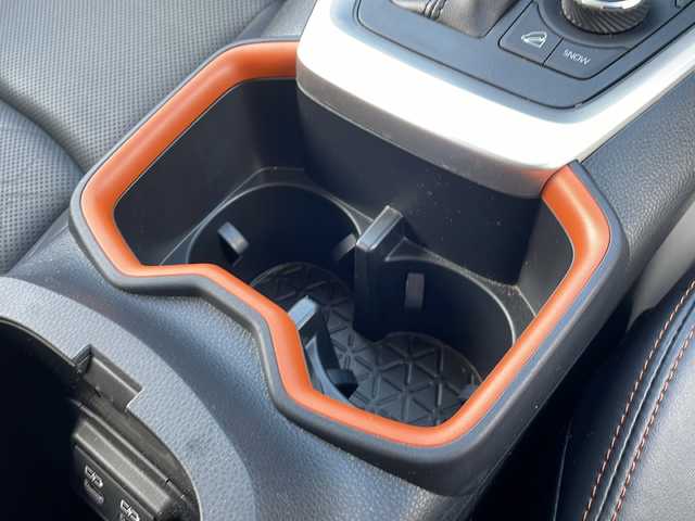 トヨタ ＲＡＶ４ アドベンチャー 富山県 2023(令5)年 2.4万km アティチュードブラックマイカ 禁煙車/４WD/純正ディスプレイオーディオ/フルセグTV/Bluetooth/プリクラッシュセーフティ/クリアランスソナー/レーンキープアシスト/レーダークルーズコントロール/デジタルインナーミラー/パワーシート/電動リアゲート/シートヒーター/ステアリングスイッチ/ルーフレール/ETC2.0