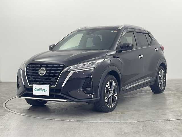 日産 キックス X 群馬県 2021(令3)年 3万km ピュアブラック 純正９型ナビ　プロパイロット　純正ドライブレコーダー　ハーフレザー　アダプティブクルーズコントロール　純正ビルトインＥＴＣ２．０　ＬＥＤヘッドライト　衝突被害軽減ブレーキ　純正１７インチアルミホイール