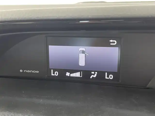 トヨタ エスクァイア Gi 富山県 2018(平30)年 6.2万km ホワイトパールクリスタルシャイン 社外ナビ（AM/FM/CD/DVD/SD/USB/BT）/フルセグTV/バックカメラ/両側パワースライドドア/プリクラッシュセーフティ/レーダークルーズコントロール/レーンキープアシスト/オートマチックハイビーム/LEDヘッドライト/レザーシート/前席シートヒーター/ビルトインＥＴＣ/ドライブレコーダー/スマートキー/スペアキー有/プッシュスタート/アイドリングストップ/純正フロアマット