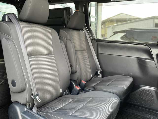 トヨタ ヴォクシー ZS 長野県 2017(平29)年 7.9万km ホワイトパールクリスタルシャイン セーフティーセンス/・プリクラッシュセーフティ/・レーンディパーチャーアラート/・オートマチックハイビーム/モデリスタエアロ（F・S・R）/アルパイン7インチナビ【7WZ】/（CD/DVD/フルセグTV/BT）/バックカメラ/アルパインフリップダウンモニター/ビルトインETC/両側パワースライドドア/クルーズコントロール/革巻きステアリング/ステアリングスイッチ/アイドリングストップ/スマートキー/Pスタート/純正フロアマット/純正16インチAW/モデリスタ18インチAWサマータイヤ積み込み