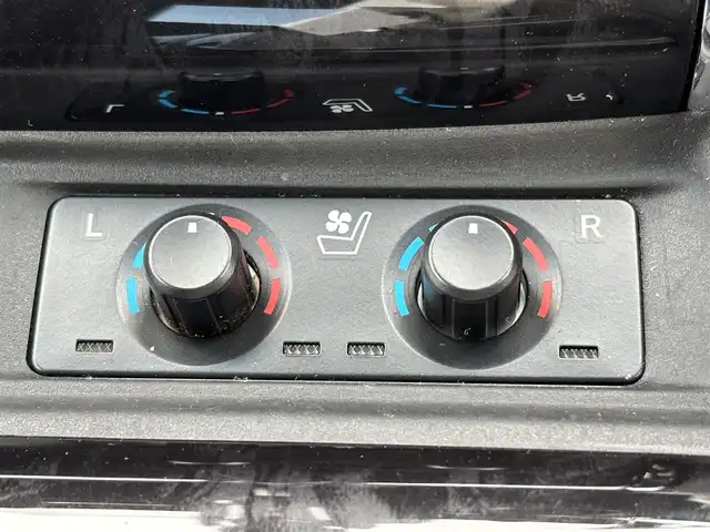 トヨタ アルファード S Cパッケージ 奈良県 2020(令2)年 4.9万km ホワイトパールクリスタルシャイン ９インチディスプレイオーディオ　/フルセグ　/Ｂｌｕｅｔｏｏｔｈ　/１２．１インチフリップダウンモニター　/ビルトインＥＴＣ２．０　/レーダークルーズコントロール　/バックカメラ　/電動リアゲート　/パワーシート/前後ドライブレコーダー/純正フロアマット/両側パワースライドドア/純正アルミホイール/リアサンシェード