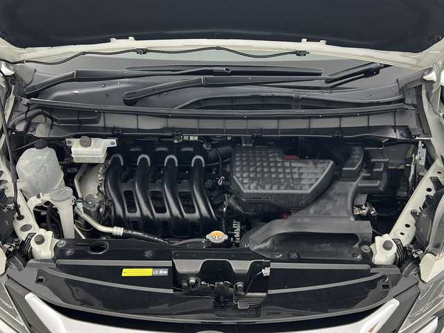 日産 セレナ ハイウェイスターVセレクションⅡ 宮城県 2018(平30)年 6.7万km ブリリアントホワイトパール アラウンドビューモニター/プロパイロット/エマージェンシーブレーキ/車線逸脱警報/インテリジェントパーキングアシスト/デジタルインナーミラー/両側パワースライドドア/純正フリップダウンモニター/純正9型ナビ/・CD.DVD.BT.SD.USB/フルセグTV/純正ドライブレコーダー（フロント）/ETC/プッシュスタート/スマートキー/電動パーキングブレーキ/AUTOHOLD/LEDヘッドライト/フォグライト/革巻きステアリング/ステアリングスイッチ/純正フロアマット/純正ドアバイザー/純正16インチアルミホイール/ロールサンシェード/シートバックテーブル