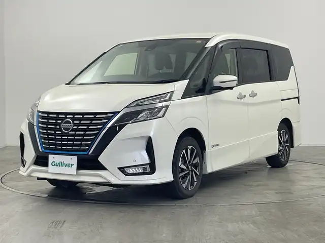 日産 セレナ e－パワー ハイウェイスター V 群馬県 2021(令3)年 6.4万km ブリリアントホワイトパール 純正１０型ナビ　純正１１型後席モニター　プロパイロット　全方位カメラ　衝突被害軽減ブレーキ　レーンキープアシスト　前後ドライブレコーダー　両側パワースライドドア　ＬＥＤヘッドライト　ＥＴＣ　禁煙車