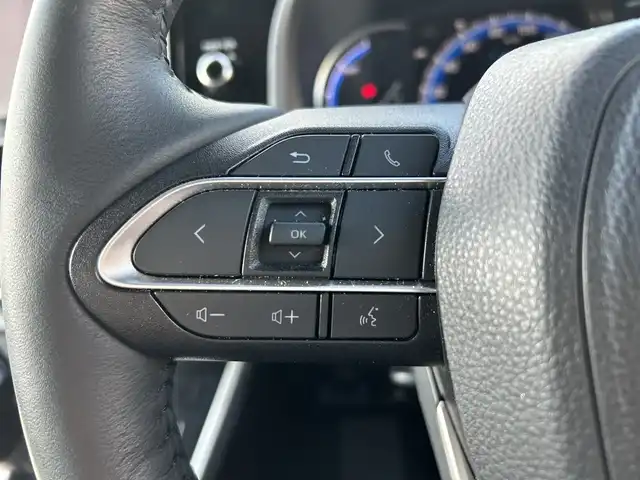 トヨタ ノア ハイブリッド S－Z 神奈川県 2023(令5)年 0.7万km ホワイトパールクリスタルシャイン 純正１０型ナビ/フルセグ/Bluetooth/CD/DVD/USB/両側パワースライドドア　/追従クルーズコントロール　/シートヒーター　/コーナーセンサ－　/ビルドインＥＴＣ　/ドライブレコーダー　/ＬＥＤヘッドライト　/オートマチックハイビーム　/オートライト/フォグライト/スマートキー/プッシュスタート/純正アルミホイール/純正フロアマット/ABS/横滑り防止装置