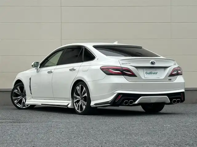 トヨタ クラウン ハイブリッド RS アドバンス 茨城県 2020(令2)年 6万km ホワイトパールクリスタルシャイン モデリスタフルエアロ/純正ナビ/フルセグＴＶ/Ｂｌｕｅｔｏｏｔｈ接続/バックカメラ/クルーズコントロール/デジタルインナーミラー/純正ドライブレコーダー/ビルトインＥＴＣ/ＵＳＢ入力/純正１９インチアルミホイール/純正フロアマット/ＬＥＤヘッドライト/パワーシート