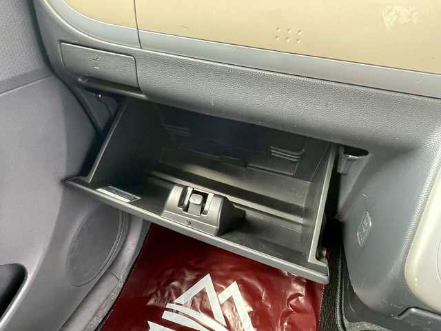 スズキ ラパン G 岩手県 2015(平27)年 8.7万km ブルーイッシュブラックパール3 アイドリングストップ/運転席シートヒーター/純正オーディオ/ドアバイザー/純正フロアマット/プッシュスタート/社外アルミホイール/電格ミラー/スマートキー/スペアキー