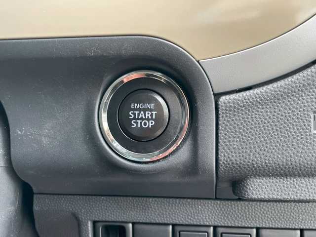 スズキ ラパン G 岩手県 2015(平27)年 8.7万km ブルーイッシュブラックパール3 アイドリングストップ/運転席シートヒーター/純正オーディオ/ドアバイザー/純正フロアマット/プッシュスタート/社外アルミホイール/電格ミラー/スマートキー/スペアキー