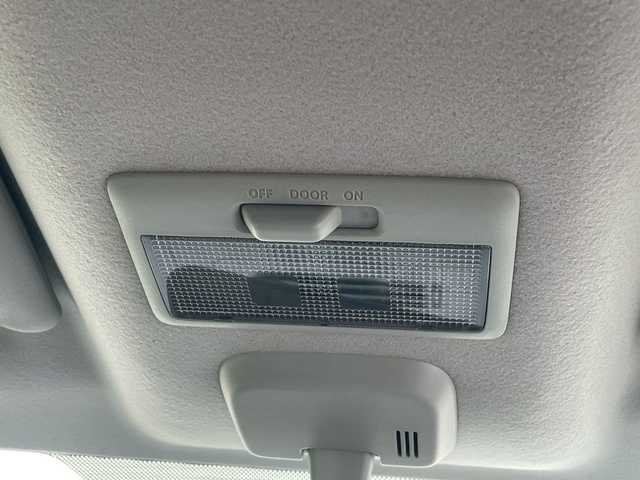 スズキ ラパン G 岩手県 2015(平27)年 8.7万km ブルーイッシュブラックパール3 アイドリングストップ/運転席シートヒーター/純正オーディオ/ドアバイザー/純正フロアマット/プッシュスタート/社外アルミホイール/電格ミラー/スマートキー/スペアキー