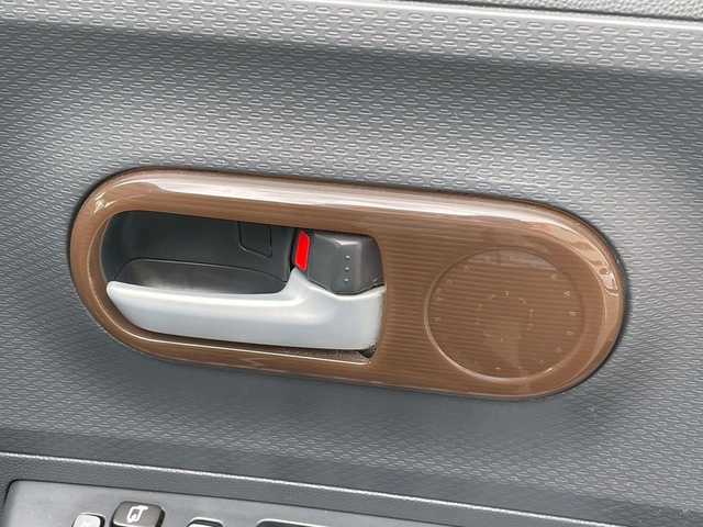 スズキ ラパン G 岩手県 2015(平27)年 8.7万km ブルーイッシュブラックパール3 アイドリングストップ/運転席シートヒーター/純正オーディオ/ドアバイザー/純正フロアマット/プッシュスタート/社外アルミホイール/電格ミラー/スマートキー/スペアキー